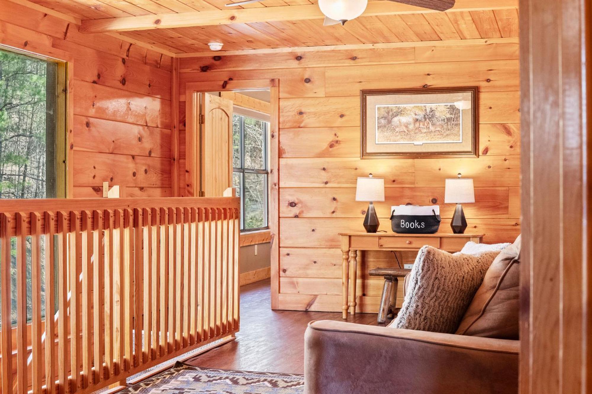Stairway To Heaven Cabin By Staycating Gatlinburg Exterior photo