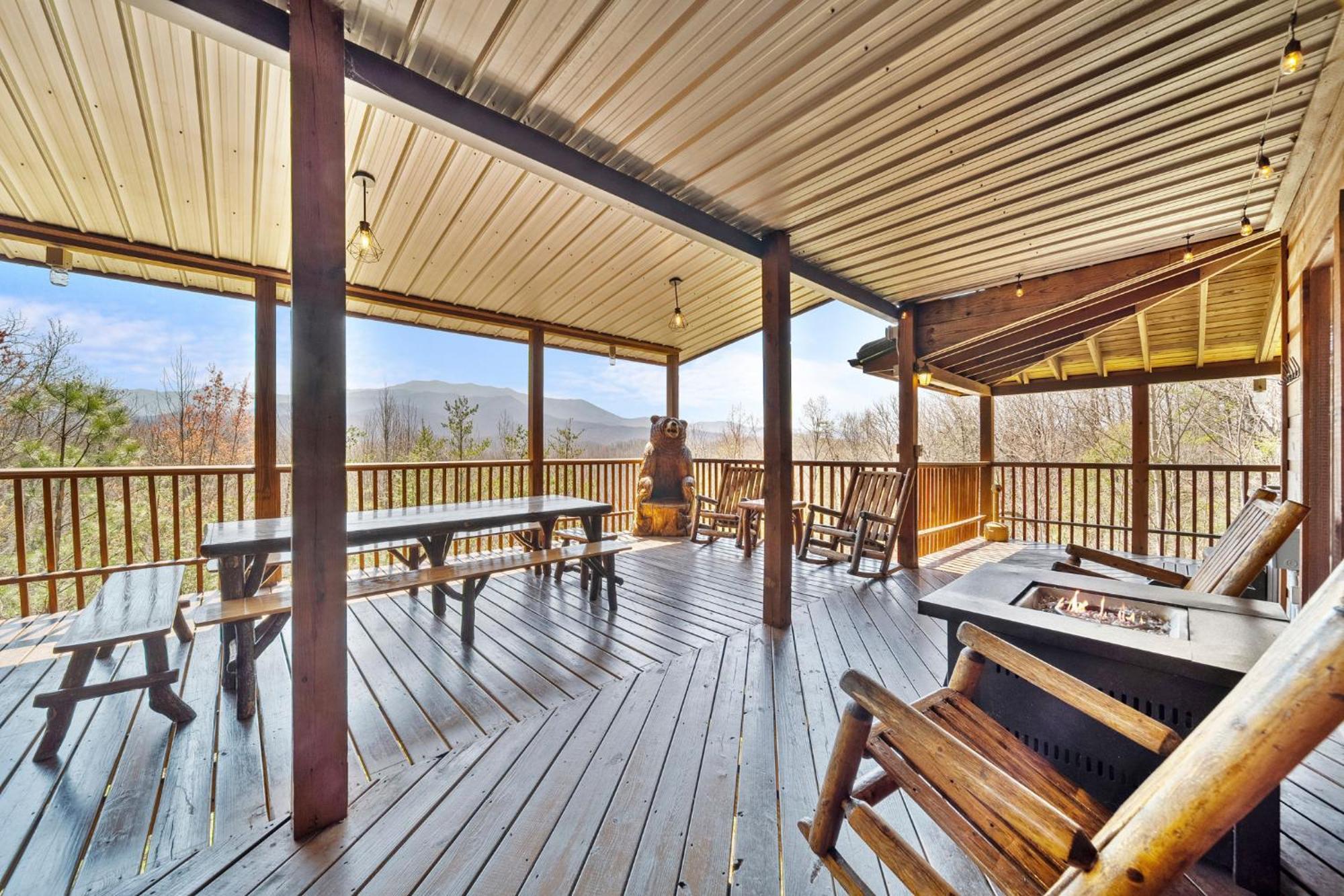 Stairway To Heaven Cabin By Staycating Gatlinburg Exterior photo